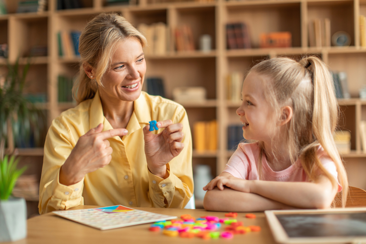 Featured image for “Back-to-School Reading Struggles: When Does Your Child Need Orton Gillingham Tutoring?”